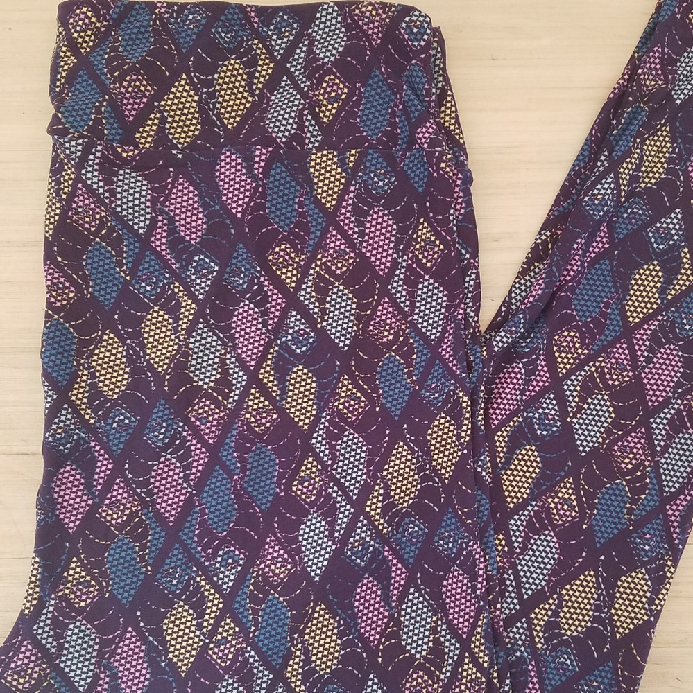 Lularoe TC2 maleficent sleeping beauty leggings